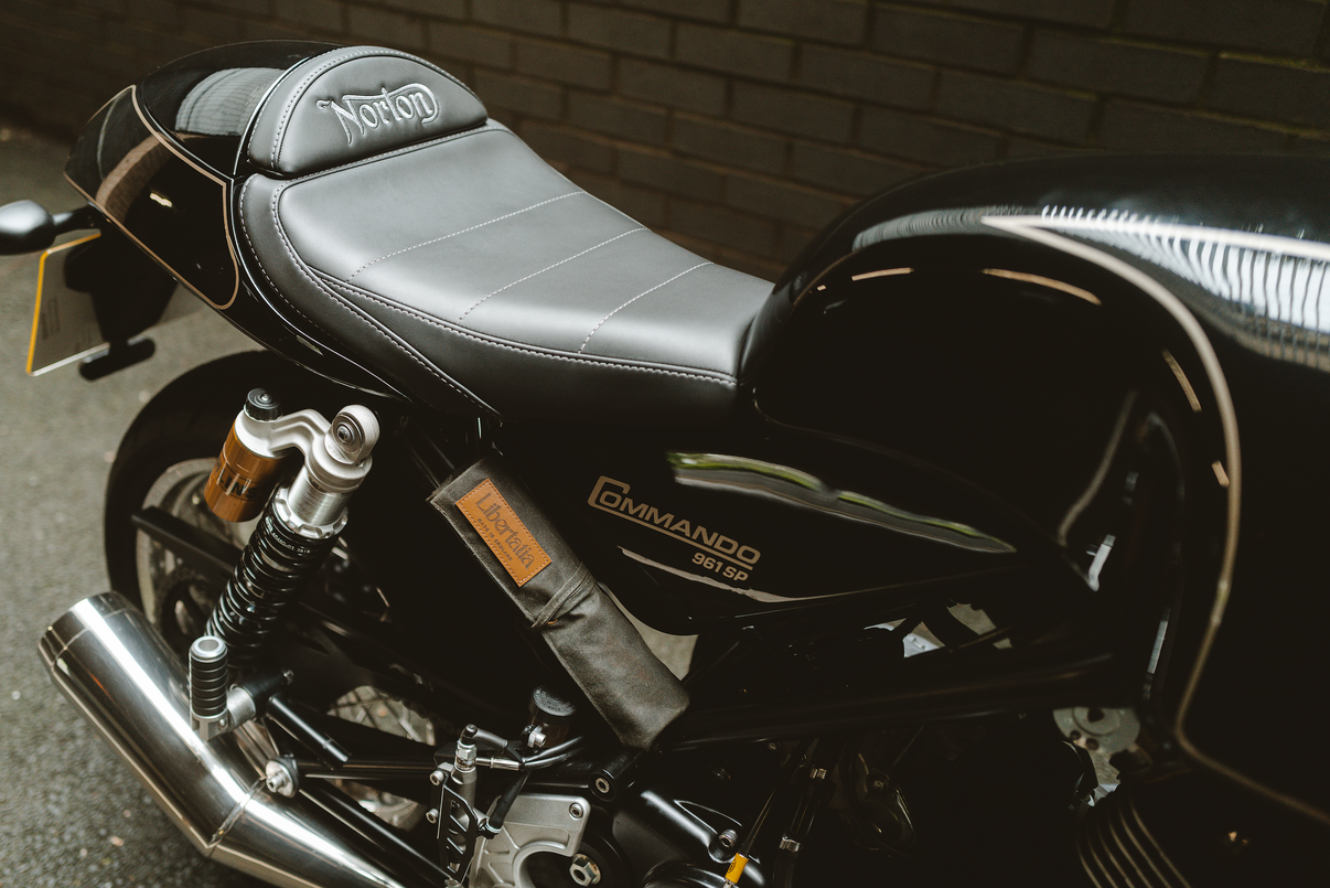 BRITISH GREEN OILSKIN TOOL ROLL Libertatia